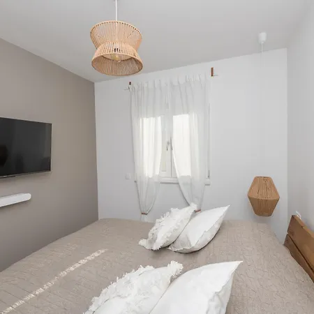 Luxury Aneri Sea&city View
