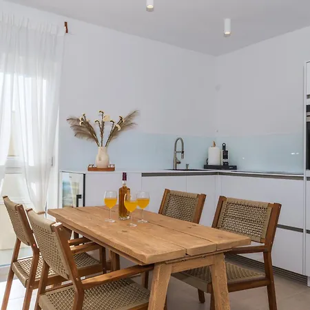 Luxury Aneri Sea&city View